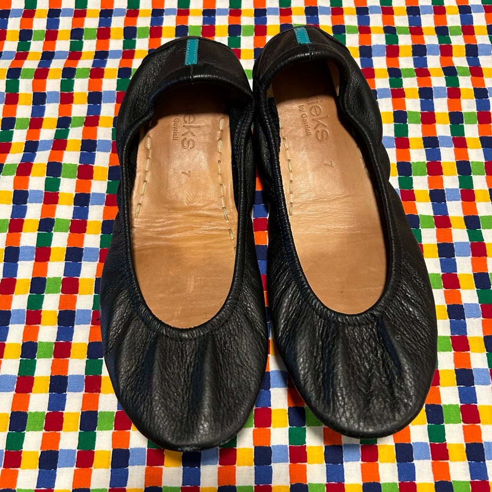 Womens Tieks flats 7